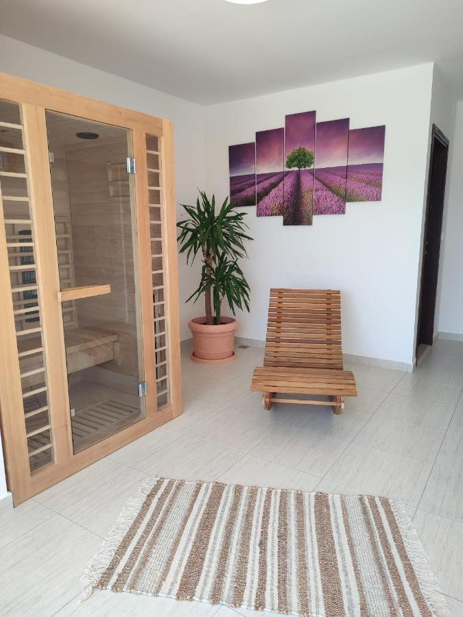 Holiday Home Cherry Tree Žrnovnica Eksteriør billede