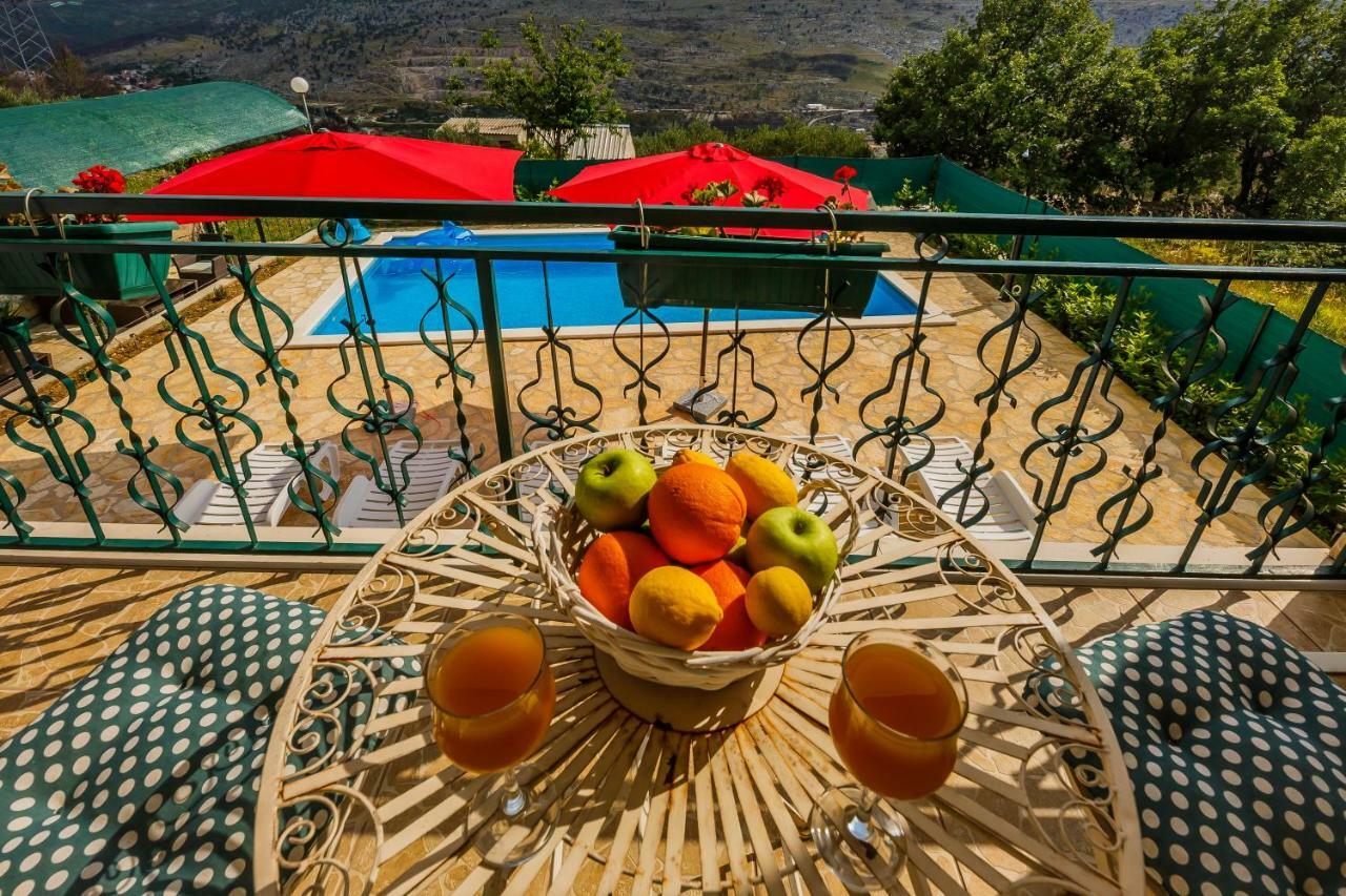 Holiday Home Cherry Tree Žrnovnica Eksteriør billede